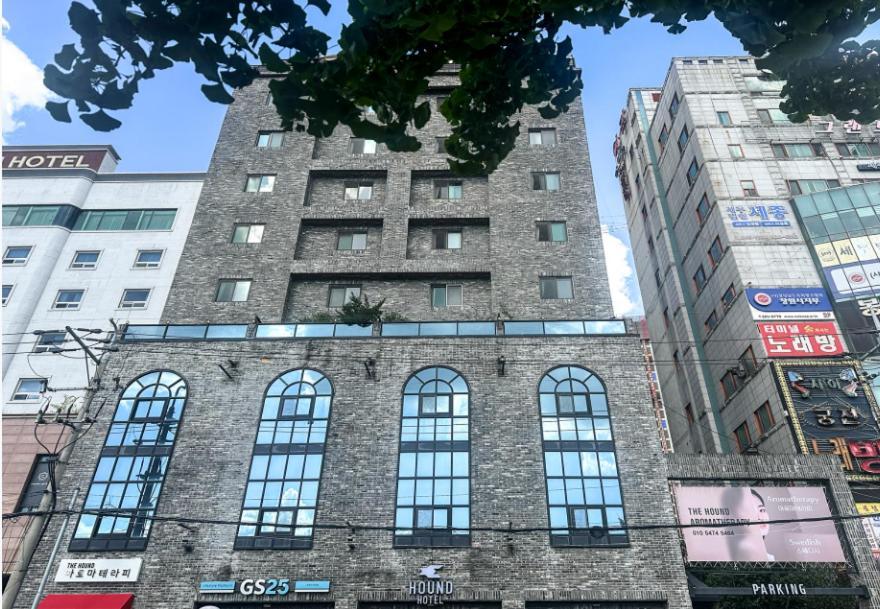 Hound Hotel Чханвон Экстерьер фото