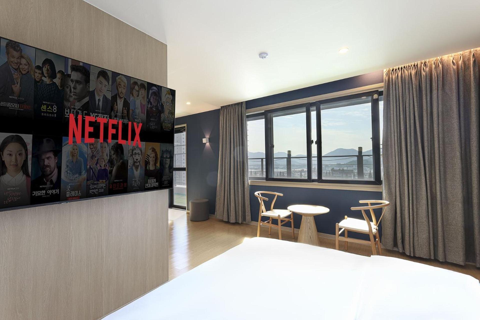 Hound Hotel Чханвон Экстерьер фото
